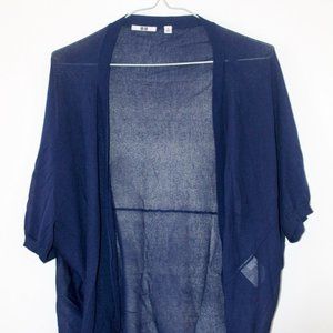 Elegant Uniqlo cover-up